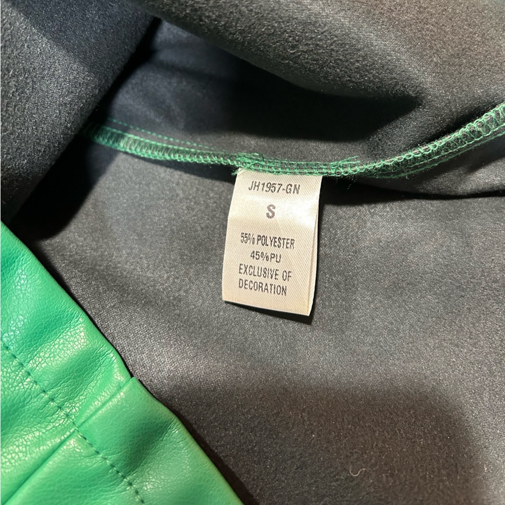 Green Ruffle Sleeve Top - Picture 3 of 9